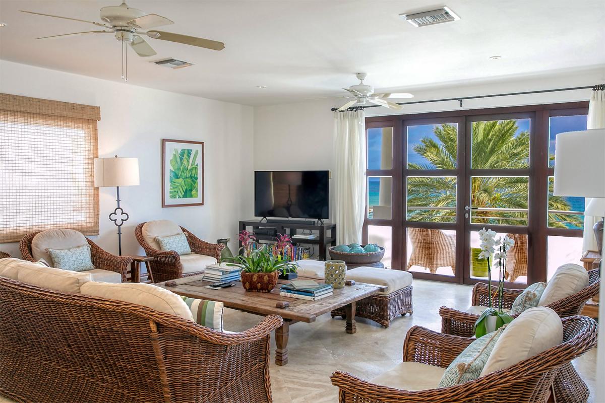 Villa Rental St Martin - Living room with terrace